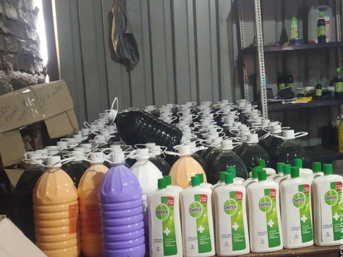 merchant Arrested for manufacturing counterfeit goods of reputed companies | नामांकित कंपन्यांचा बनावट माल तयार करणारा व्यापारी अटकेत merchant Arrested for manufacturing counterfeit goods of reputed companies | नामांकित कंपन्यांचा बनावट माल तयार करणारा व्यापारी अटकेत