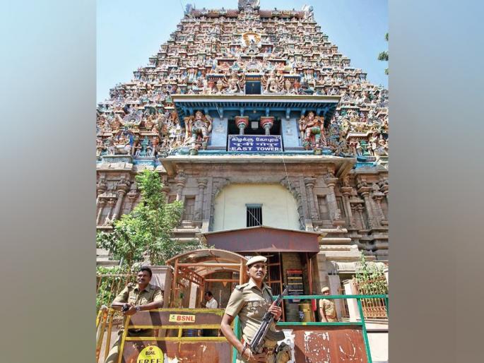 ... So the security of Meenakshi Amman Temple in Madurai was increased | ... म्हणून मदुराईतील मीनाक्षी अम्मन मंदिराची सुरक्षा वाढवली ... So the security of Meenakshi Amman Temple in Madurai was increased | ... म्हणून मदुराईतील मीनाक्षी अम्मन मंदिराची सुरक्षा वाढवली
