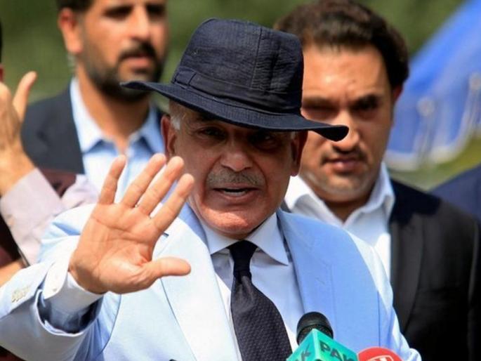 Freezed property of former Punjab (pakistan) chief minister | पंजाबच्या माजी मुख्यमंत्र्यांच्या संपत्तीवर टाच Freezed property of former Punjab (pakistan) chief minister | पंजाबच्या माजी मुख्यमंत्र्यांच्या संपत्तीवर टाच