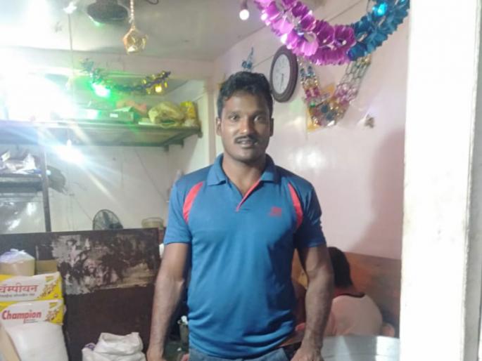 student fail in competitive exam started his own business | स्पर्धा परीक्षेत अपयश आलेल्या तरुणाने सुरु केला व्यवसाय ; वर्षात फेडले कुटुंबावरील कर्ज student fail in competitive exam started his own business | स्पर्धा परीक्षेत अपयश आलेल्या तरुणाने सुरु केला व्यवसाय ; वर्षात फेडले कुटुंबावरील कर्ज