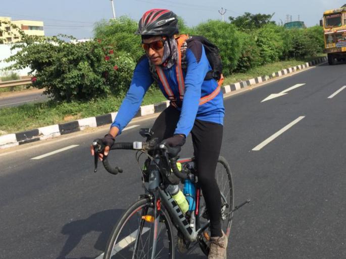 He traveled six thousand km on bicycle in thirty days | त्यांनी तीस दिवसात सायकलवरुन केला सहा हजार किमीचा प्रवास He traveled six thousand km on bicycle in thirty days | त्यांनी तीस दिवसात सायकलवरुन केला सहा हजार किमीचा प्रवास