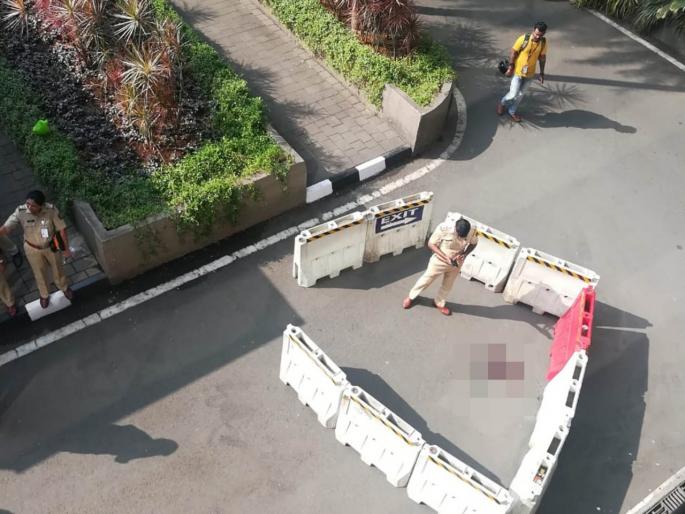 Shocking! Junior Officer committed suicide at international airport | धक्कादायक! आंतरराष्ट्रीय विमानतळावर अधिकाऱ्याने केली आत्महत्या Shocking! Junior Officer committed suicide at international airport | धक्कादायक! आंतरराष्ट्रीय विमानतळावर अधिकाऱ्याने केली आत्महत्या