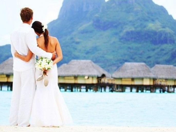 Trip of 'Romantic Island' will be best for honeymoon | हनिमूनसाठी बेस्ट ठरेल 'रोमॅन्टिक आयलॅण्ड', पार्टनरला खूश करण्यासाठी बेस्ट ऑप्शन Trip of 'Romantic Island' will be best for honeymoon | हनिमूनसाठी बेस्ट ठरेल 'रोमॅन्टिक आयलॅण्ड', पार्टनरला खूश करण्यासाठी बेस्ट ऑप्शन