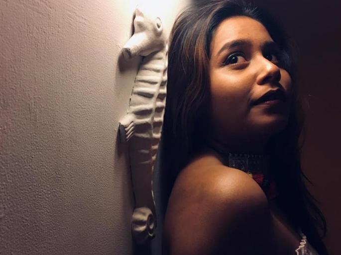Swanandi berde look glamorous photo on instagram | लक्ष्मिकांत बेर्डे यांची मुलगी स्वानंदी सिनेमात येण्याआधीच ठरतेय हिट Swanandi berde look glamorous photo on instagram | लक्ष्मिकांत बेर्डे यांची मुलगी स्वानंदी सिनेमात येण्याआधीच ठरतेय हिट