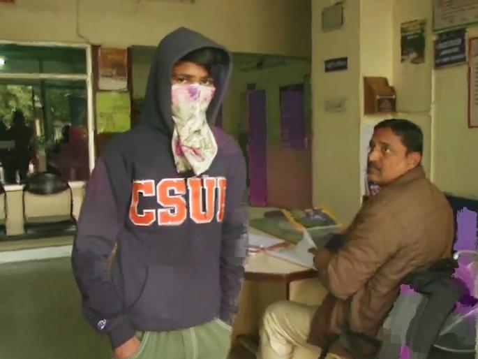 Teenager paraded naked for making tiktok video with a girl in jaipur | टिकटॉक व्हिडीओ शूट केला म्हणून तरुणास भररस्त्यात केले विवस्त्र Teenager paraded naked for making tiktok video with a girl in jaipur | टिकटॉक व्हिडीओ शूट केला म्हणून तरुणास भररस्त्यात केले विवस्त्र