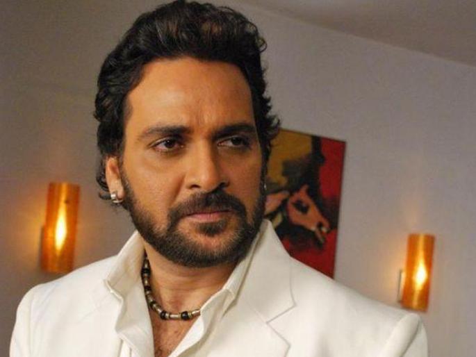 Twist in molestation case; Actor Shahbaz Khan's daughter has assaulted | विनयभंग प्रकरणाला वेगळं वळण; अभिनेता शाहबाझ खान यांच्या मुलीला मारहाण Twist in molestation case; Actor Shahbaz Khan's daughter has assaulted | विनयभंग प्रकरणाला वेगळं वळण; अभिनेता शाहबाझ खान यांच्या मुलीला मारहाण