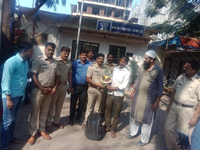 Honesty! The rickshaw driver made back the lost money of the passenger | प्रामाणिकपणा! रिक्षाचालकाने प्रवाशाचे हरवलेले पैसे केले परत 