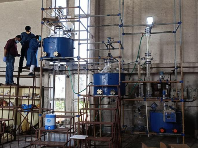 ATS raids MD drugs factory in Pune, seized crore rupees drugs | एटीएसने पुण्यातील ड्रग्जचा कारखाना केला उद्ध्वस्त  ATS raids MD drugs factory in Pune, seized crore rupees drugs | एटीएसने पुण्यातील ड्रग्जचा कारखाना केला उद्ध्वस्त