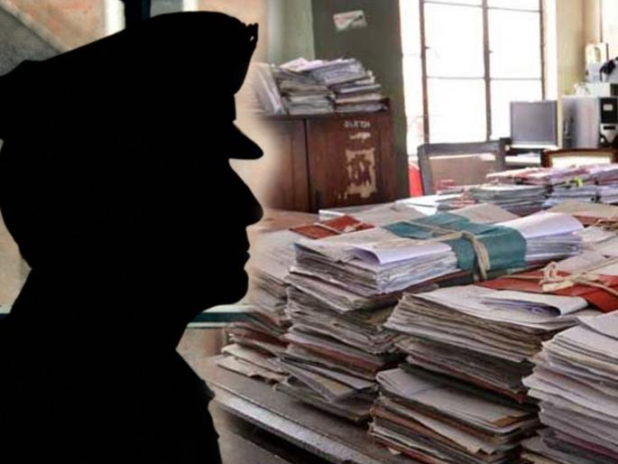 Police refuse to give information about unauthorized foreign citizens pda | अनधिकृत नागरिकांची पोलिसांकडे माहिती विचारली; पण... Police refuse to give information about unauthorized foreign citizens pda | अनधिकृत नागरिकांची पोलिसांकडे माहिती विचारली; पण...
