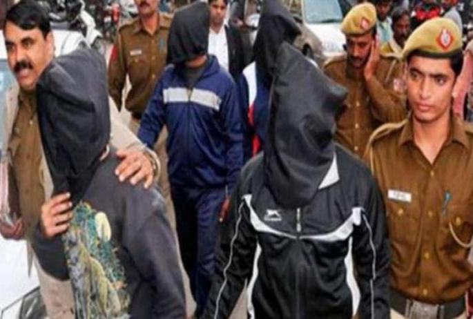 Nirbhaya Case: 6 rapists raped; Why were four of them hanged? pda | Nirbhaya Case : 6 नराधमांनी बलात्कार केला होता; चौघांनाच ‘का’ फाशी दिली? Nirbhaya Case: 6 rapists raped; Why were four of them hanged? pda | Nirbhaya Case : 6 नराधमांनी बलात्कार केला होता; चौघांनाच ‘का’ फाशी दिली?