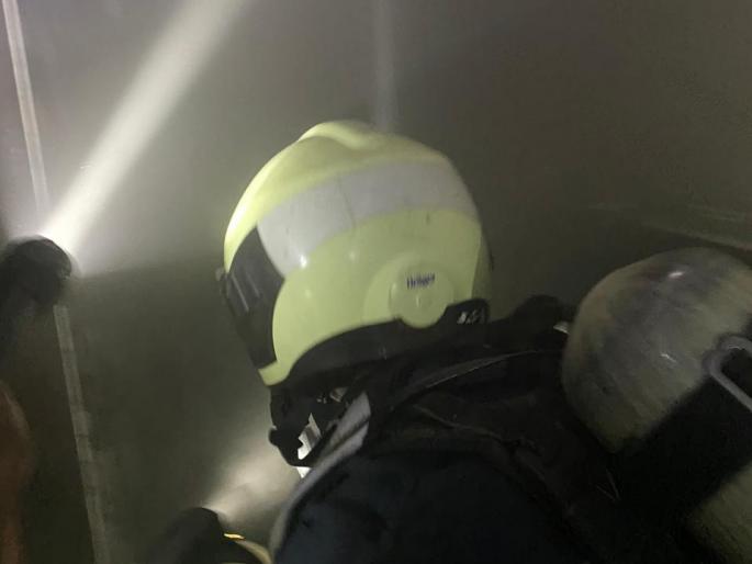A fire at forth floor caused by a short circuit in the mantralaya pda | मंत्रालयात चौथ्या मजल्यावर शॉर्टसर्किटमुळे लागली आग A fire at forth floor caused by a short circuit in the mantralaya pda | मंत्रालयात चौथ्या मजल्यावर शॉर्टसर्किटमुळे लागली आग