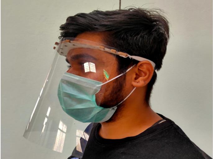 coronavirus : pune university produce face protection cover rsg | coronavirus : फेस प्राेटेक्शन कव्हरच्या निर्मितीत पुणे विद्यापीठाचा पुढाकार coronavirus : pune university produce face protection cover rsg | coronavirus : फेस प्राेटेक्शन कव्हरच्या निर्मितीत पुणे विद्यापीठाचा पुढाकार
