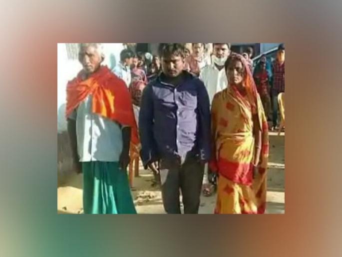 coronavirus bihar chhapara youth missing meets many years with family SSS | Coronavirus : कोरोनाचा असाही फायदा! तब्बल 7 वर्षांनी कुटुंबियांना सापडला बेपत्ता मुलगा coronavirus bihar chhapara youth missing meets many years with family SSS | Coronavirus : कोरोनाचा असाही फायदा! तब्बल 7 वर्षांनी कुटुंबियांना सापडला बेपत्ता मुलगा