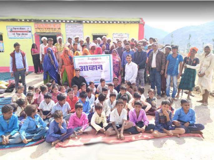 Growing faith in school and society; Aspirational districts program becoming supportive | स्कूल चले हम... शाळा अन् समाजात पूल बांधणारी चळवळ Growing faith in school and society; Aspirational districts program becoming supportive | स्कूल चले हम... शाळा अन् समाजात पूल बांधणारी चळवळ