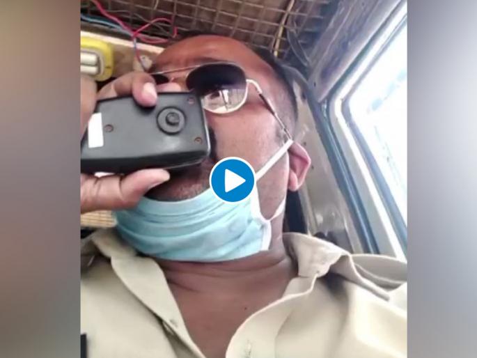 CoronaVirus : aap mp released video of police officers requesting people stay at home in lockdown | पोलीसाचा 'हा' व्हिडीओ पाहाल, तर घराबाहेर पडताना १० वेळा विचार कराल.... CoronaVirus : aap mp released video of police officers requesting people stay at home in lockdown | पोलीसाचा 'हा' व्हिडीओ पाहाल, तर घराबाहेर पडताना १० वेळा विचार कराल....