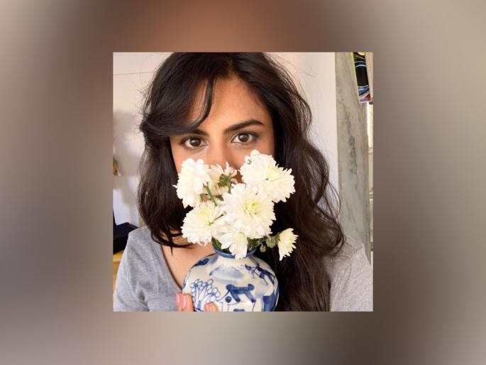 Neha mahajan share her without make up photo gda | हॉट फोटोंमुळे चर्चेत राहणाऱ्या या मराठी अभिनेत्रीने शेअर केला नो-मेकअप लूकमधील फोटो