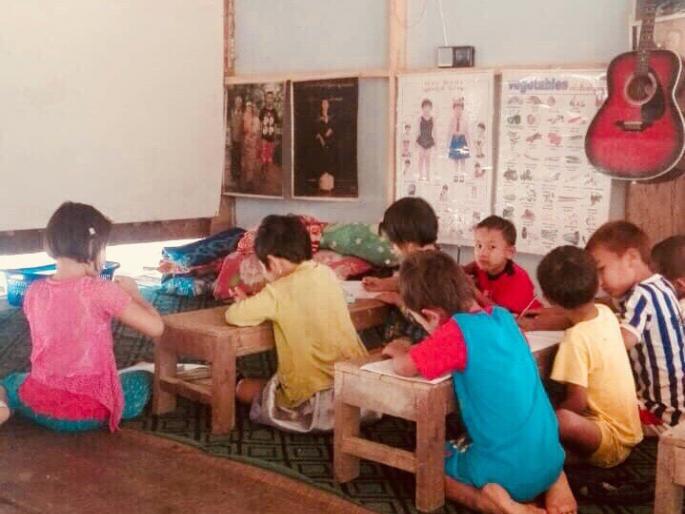 coronavirus 5 year old child in punjab informs police about teachers tuition SSS | Coronavirus : 'लॉकडाऊनमध्ये आमच्या शिक्षिका क्लास घेतात', 5 वर्षांच्या चिमुकल्याची थेट पोलिसांकडे तक्रार coronavirus 5 year old child in punjab informs police about teachers tuition SSS | Coronavirus : 'लॉकडाऊनमध्ये आमच्या शिक्षिका क्लास घेतात', 5 वर्षांच्या चिमुकल्याची थेट पोलिसांकडे तक्रार