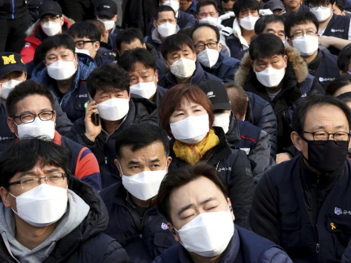 CoronaVirus : Silent hypoxia life of infected people with pneumonia without symptoms myb | लक्षणं दिसत नसतानाही मृत्यूचं कारण ठरत आहे 'सायलेंट हायपोक्सिया', जाणून घ्या CoronaVirus : Silent hypoxia life of infected people with pneumonia without symptoms myb | लक्षणं दिसत नसतानाही मृत्यूचं कारण ठरत आहे 'सायलेंट हायपोक्सिया', जाणून घ्या