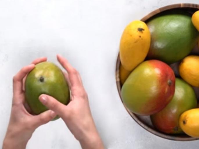 Right way to choose mango myb | आंबट आहे की गोड कसं ओळखाल? आंबे खरेदी करण्याआधी 'ही' ट्रीक माहीत करून घ्या Right way to choose mango myb | आंबट आहे की गोड कसं ओळखाल? आंबे खरेदी करण्याआधी 'ही' ट्रीक माहीत करून घ्या