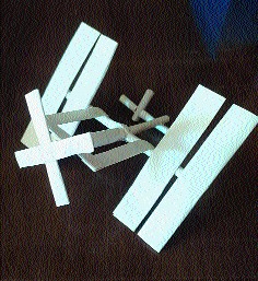 Utilization of lockdown: Student make space station at home | लॉकडाउनचा सदुपयोग :विद्यार्थ्याने घरच्या घरी बनविले स्पेस स्टेशन Utilization of lockdown: Student make space station at home | लॉकडाउनचा सदुपयोग :विद्यार्थ्याने घरच्या घरी बनविले स्पेस स्टेशन