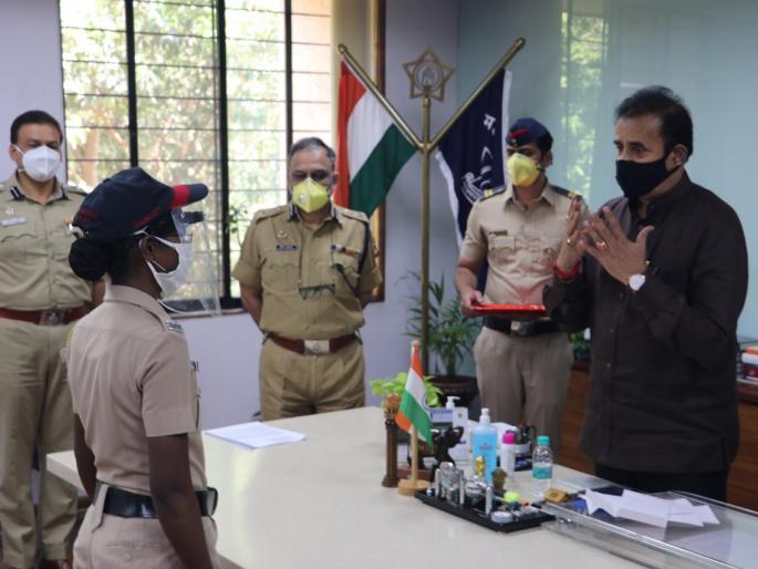 Cooperate with the administration to win the Battle of Corona | कोरोनाची लढाई जिंकण्यासाठी प्रशासनाला सहकार्य करा Cooperate with the administration to win the Battle of Corona | कोरोनाची लढाई जिंकण्यासाठी प्रशासनाला सहकार्य करा