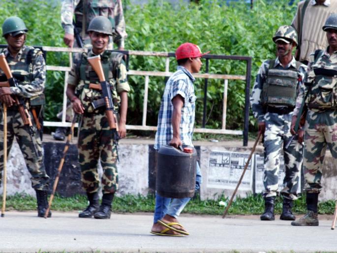Coronavirus: In 'Hotspot' mumbai Central Security Forces deployed, demanded by Uddhav Thackeray pda | Coronavirus : 'हॉटस्पॉट' मुंबईत केंद्रीय सुरक्षा दलाच्या तुकड्या तैनात, उद्धव ठाकरेंनी केली होती मागणी