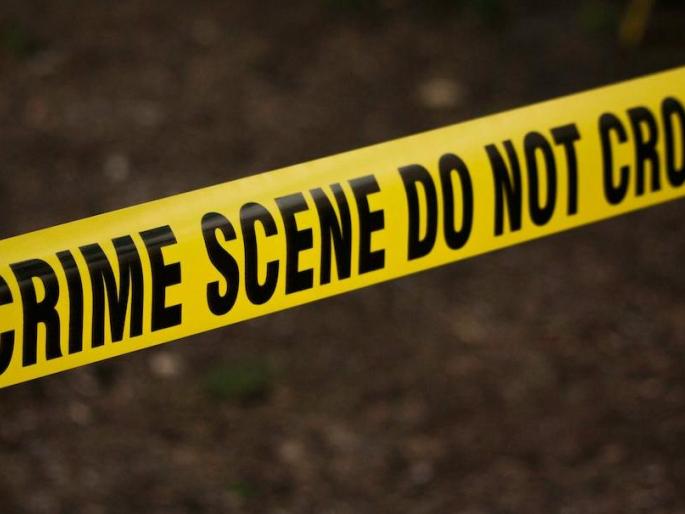 My son is a cop! by Saying assaulted to old man, filing a case against both | माझा मुलगा पोलीस आहे! म्हणत वृद्धाला मारहाण, दोघांवर गुन्हा दाखल My son is a cop! by Saying assaulted to old man, filing a case against both | माझा मुलगा पोलीस आहे! म्हणत वृद्धाला मारहाण, दोघांवर गुन्हा दाखल