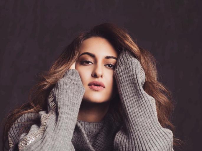 Police filed charge sheet against bollywood actress sonakshi sinha in fraud case gda | Shocking ! दबंग गर्ल सोनाक्षी सिन्हाविरोधात कोर्टात आरोपपत्र दाखल Police filed charge sheet against bollywood actress sonakshi sinha in fraud case gda | Shocking ! दबंग गर्ल सोनाक्षी सिन्हाविरोधात कोर्टात आरोपपत्र दाखल