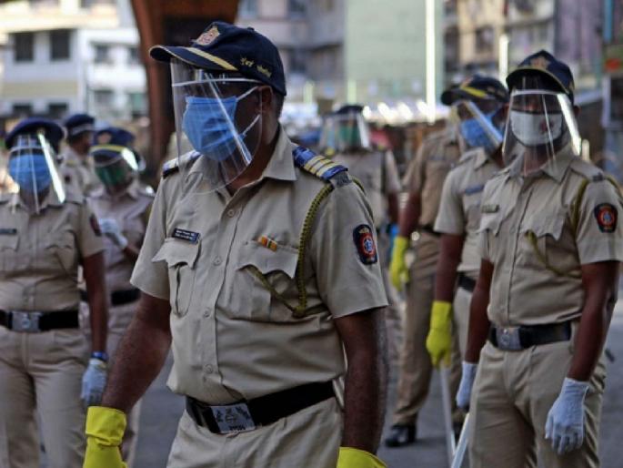 When the exhausted police father comes home ..., the feelings of the children are expressed in a poem by the police wife pda | दमलेला पोलीस बाबा जेव्हा घरी येतो...,मुलांच्या भावना पोलीस पत्नीने मांडल्या कवितेतून When the exhausted police father comes home ..., the feelings of the children are expressed in a poem by the police wife pda | दमलेला पोलीस बाबा जेव्हा घरी येतो...,मुलांच्या भावना पोलीस पत्नीने मांडल्या कवितेतून