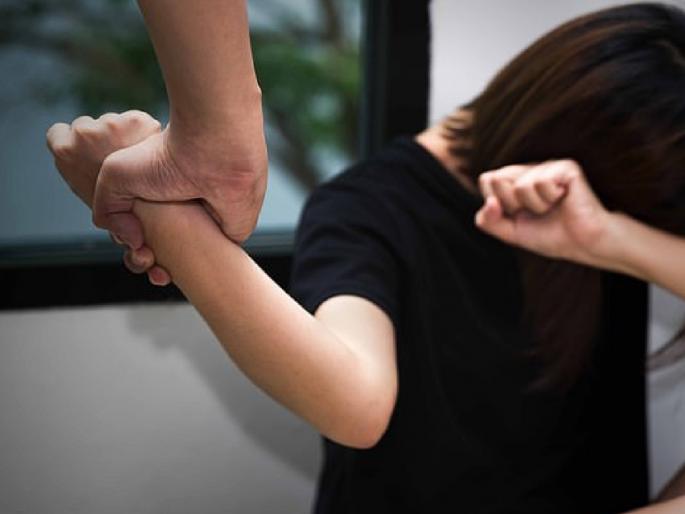 Shame! Abduction and rape of a girl; Four arrested, main accused BJP Punch absconding | लज्जास्पद! अपहरण करून मुलीवर बलात्कार; चौघांना अटक, मुख्य आरोपी भाजपा पंच फरार Shame! Abduction and rape of a girl; Four arrested, main accused BJP Punch absconding | लज्जास्पद! अपहरण करून मुलीवर बलात्कार; चौघांना अटक, मुख्य आरोपी भाजपा पंच फरार