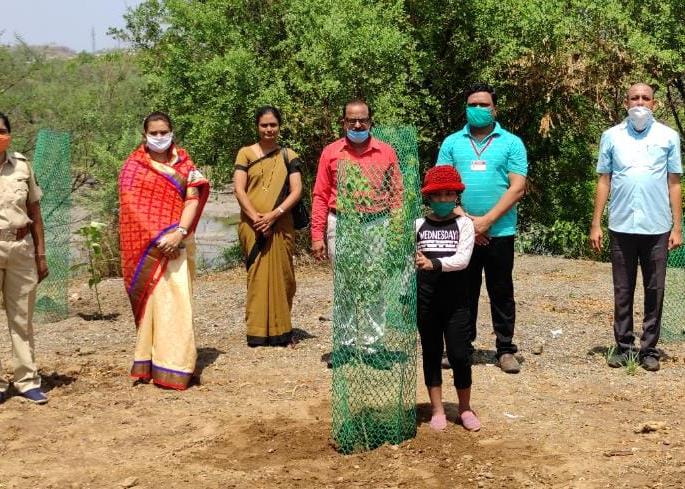 Plantation on the occasion of World Environment Day | जागतिक पर्यावरण दिनानिमित्त ठिकठिकाणी वृक्षारोपण Plantation on the occasion of World Environment Day | जागतिक पर्यावरण दिनानिमित्त ठिकठिकाणी वृक्षारोपण