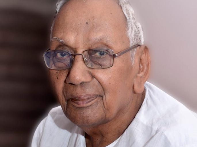 Former MP Sadashivrao Thackeray passes away | माजी खासदार सदाशिवराव ठाकरे यांचे निधन Former MP Sadashivrao Thackeray passes away | माजी खासदार सदाशिवराव ठाकरे यांचे निधन