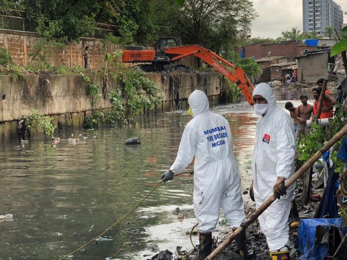 Three hours cmpleted, while playing with his brother, 5 years boy fell into the nallah | तीन तास उलटले, भावासोबत खेळता खेळता चिमुकला पडला नाल्यात Three hours cmpleted, while playing with his brother, 5 years boy fell into the nallah | तीन तास उलटले, भावासोबत खेळता खेळता चिमुकला पडला नाल्यात