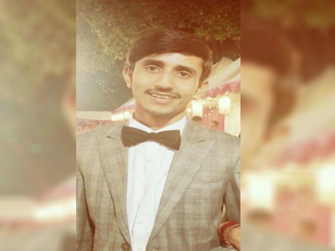 Seizing a bike in a lockdown so he lost job, then he committed suicide | लॉकडाऊनमध्ये बाईक जप्त केल्याने गेली नोकरी अन् उचलले टोकाचे पाऊल  Seizing a bike in a lockdown so he lost job, then he committed suicide | लॉकडाऊनमध्ये बाईक जप्त केल्याने गेली नोकरी अन् उचलले टोकाचे पाऊल
