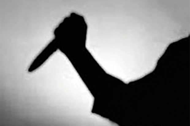 Why did you come to my house Asking that, the nephew stabbed his uncle to death | माझ्या घरी का आला? असं विचारत भाच्याने मामाची सपासप वार करून केली हत्या    Why did you come to my house Asking that, the nephew stabbed his uncle to death | माझ्या घरी का आला? असं विचारत भाच्याने मामाची सपासप वार करून केली हत्या