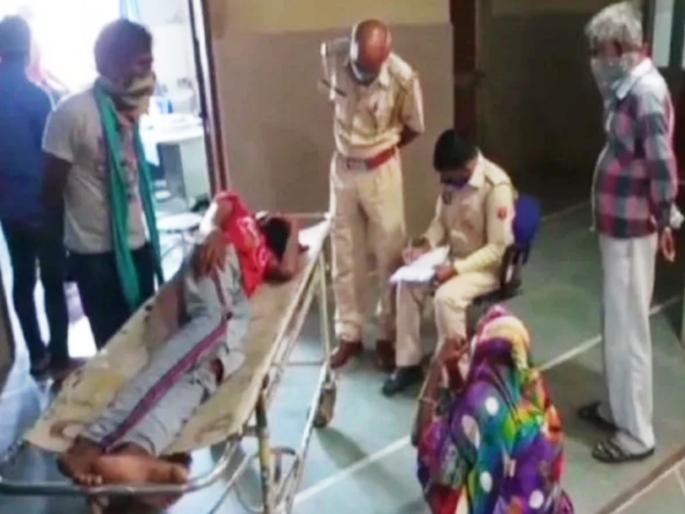The video was made by beating the youth naked for allegation of stealing a goat and asking for Rs 1 lakh shoot video | बकरी चोरली म्हणून युवकाला नग्न करून मारहाण, पैशांची मागणी करत बनवला व्हिडीओ The video was made by beating the youth naked for allegation of stealing a goat and asking for Rs 1 lakh shoot video | बकरी चोरली म्हणून युवकाला नग्न करून मारहाण, पैशांची मागणी करत बनवला व्हिडीओ