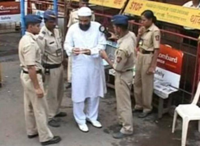 Breaking: Yusuf Memon, convicted in 1993 serial bomb blasts, died in jail | Breaking : खळबळजनक! १९९३ साखळी बॉम्बस्फोटातील दोषी युसूफ मेमनचा कारागृहात झाला मृत्यू  Breaking: Yusuf Memon, convicted in 1993 serial bomb blasts, died in jail | Breaking : खळबळजनक! १९९३ साखळी बॉम्बस्फोटातील दोषी युसूफ मेमनचा कारागृहात झाला मृत्यू