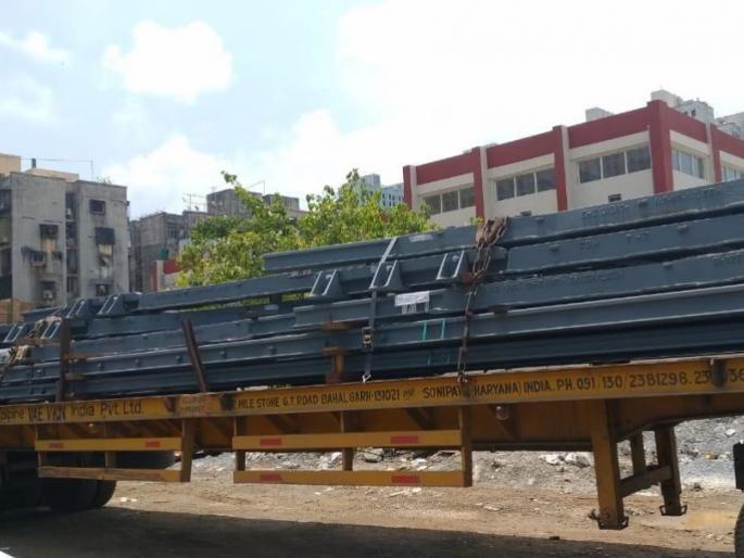 MMRDA gets Caesar crossover for Metro Route 2A project | मेट्रो मार्ग - २ अ प्रकल्पासाठी एमएमआरडीएला मिळाले सिसर क्रॉसओव्हर MMRDA gets Caesar crossover for Metro Route 2A project | मेट्रो मार्ग - २ अ प्रकल्पासाठी एमएमआरडीएला मिळाले सिसर क्रॉसओव्हर