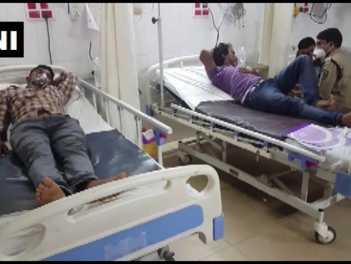 Andhra Pradesh Two dead 4 fall sick after gas leak pharma plant in Vizag | विशाखापट्टणम पुन्हा हादरलं! वायू गळतीमुळे दोन जणांचा मृत्यू, परिसरात खळबळ Andhra Pradesh Two dead 4 fall sick after gas leak pharma plant in Vizag | विशाखापट्टणम पुन्हा हादरलं! वायू गळतीमुळे दोन जणांचा मृत्यू, परिसरात खळबळ