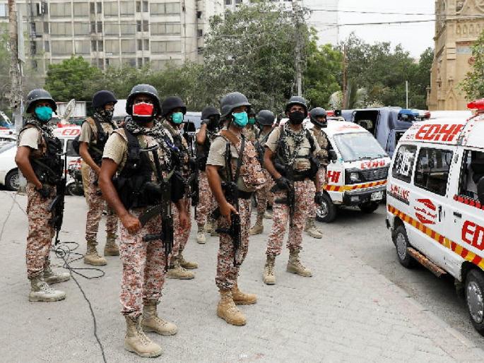 Imran Khan said, India's hand behind 'that' terrorist attack in Karachi | इम्रान खान बरळले, कराचीमधील 'त्या' दहशतवादी हल्ल्यामागे भारताचा हात Imran Khan said, India's hand behind 'that' terrorist attack in Karachi | इम्रान खान बरळले, कराचीमधील 'त्या' दहशतवादी हल्ल्यामागे भारताचा हात