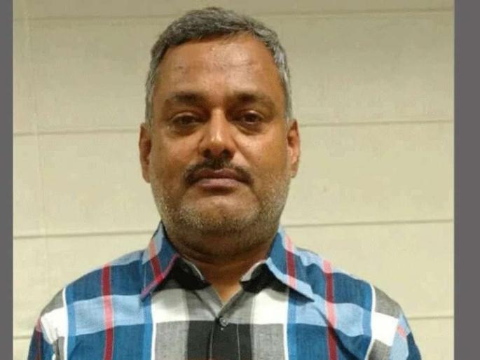 UP police to give Rs 1 lakh reward for information on Vikas Dubey | विकास दुबेची माहिती देणाऱ्यास अडीच लाखांचे बक्षीस देणार UP पोलीस  UP police to give Rs 1 lakh reward for information on Vikas Dubey | विकास दुबेची माहिती देणाऱ्यास अडीच लाखांचे बक्षीस देणार UP पोलीस