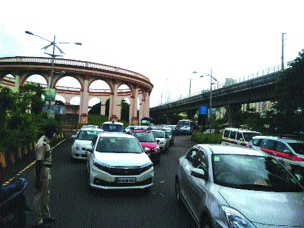 coronavirus: One lakh 41 thousand fines recovered in Navi Mumbai, maximum 39 thousand rupees recovered from Belapur division | coronavirus: नवी मुंबईत एक लाख ४१ हजारांचा दंड वसूल, बेलापूर विभागातून सर्वाधिक ३९ हजार रुपयांची वसुली coronavirus: One lakh 41 thousand fines recovered in Navi Mumbai, maximum 39 thousand rupees recovered from Belapur division | coronavirus: नवी मुंबईत एक लाख ४१ हजारांचा दंड वसूल, बेलापूर विभागातून सर्वाधिक ३९ हजार रुपयांची वसुली