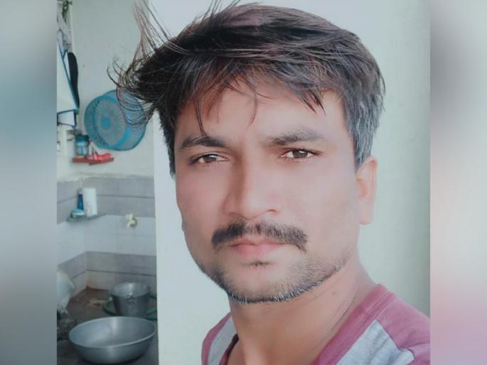 Young man commits suicide by jumping from fifth floor | धक्कादायक! पाचव्या मजल्यावरुन उडी घेऊन तरुणाची आत्महत्या Young man commits suicide by jumping from fifth floor | धक्कादायक! पाचव्या मजल्यावरुन उडी घेऊन तरुणाची आत्महत्या