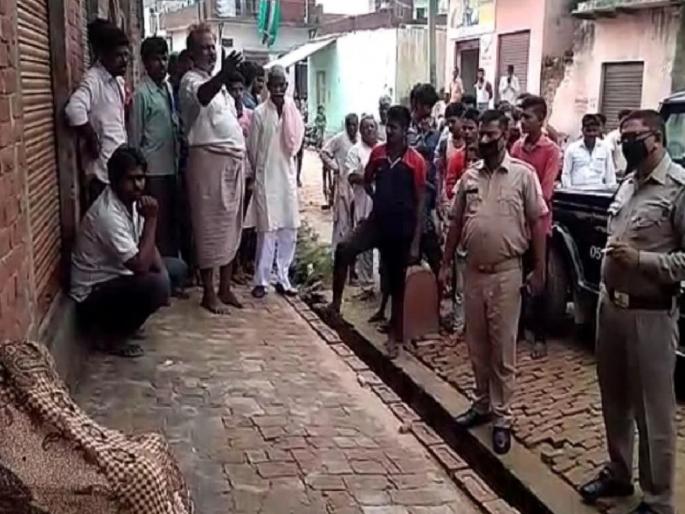 Shame! kidnapped a married woman and gang-raped her and threw her away | लज्जास्पद! विवाहितेचे अपहरण करून सामूहिक बलात्कार केले अन् दिले फेकून  Shame! kidnapped a married woman and gang-raped her and threw her away | लज्जास्पद! विवाहितेचे अपहरण करून सामूहिक बलात्कार केले अन् दिले फेकून