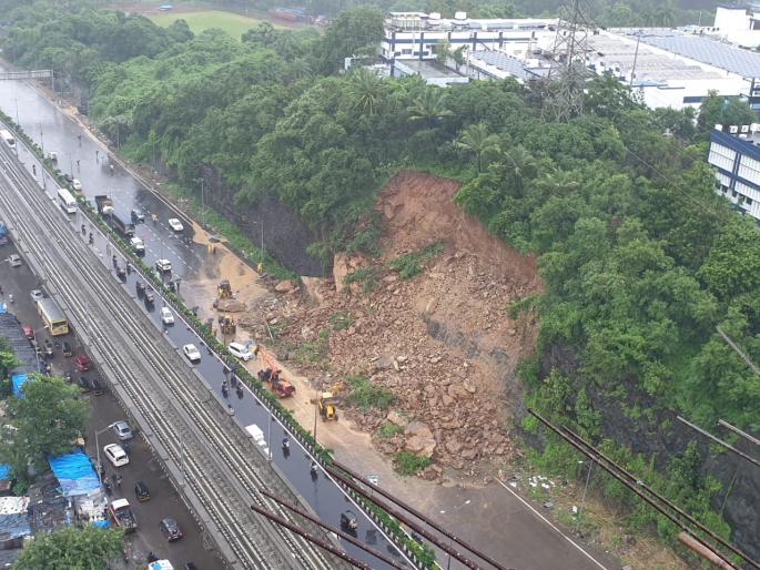 In Mumbai, the fog of rain, pain on the Western Expressway collapsed, traffic collapsed | Mumbai Rain Update : मुंबईत पावसाचे धूमशान, पश्चिम द्रुतगती मार्गावर दरड कोसळली, वाहतूक कोलमडली In Mumbai, the fog of rain, pain on the Western Expressway collapsed, traffic collapsed | Mumbai Rain Update : मुंबईत पावसाचे धूमशान, पश्चिम द्रुतगती मार्गावर दरड कोसळली, वाहतूक कोलमडली