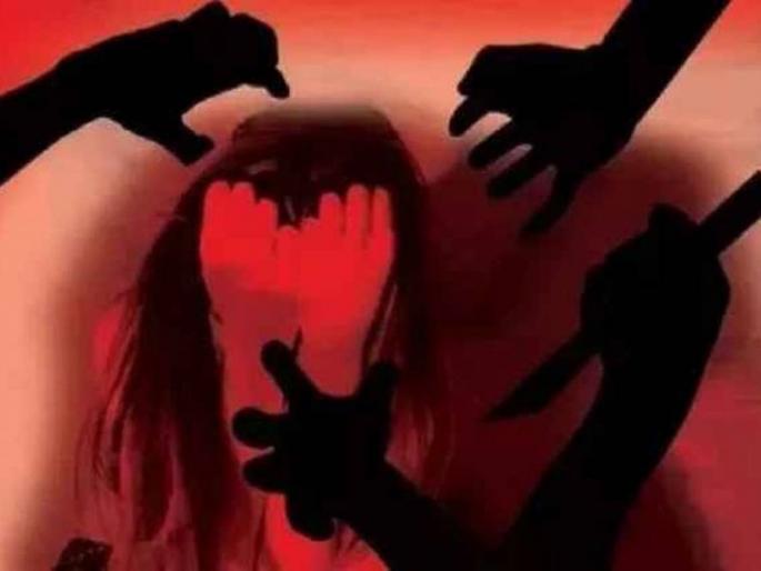 The woman was forcibly drunk and gang-raped in a sugarcane field | महिलेला जबरदस्तीने दारू पाजली अन् उसाच्या मळ्यात केला सामूहिक बलात्कार The woman was forcibly drunk and gang-raped in a sugarcane field | महिलेला जबरदस्तीने दारू पाजली अन् उसाच्या मळ्यात केला सामूहिक बलात्कार