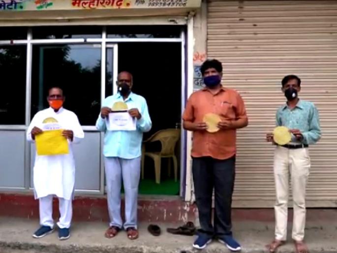 CoronaVirus Marathi News congress send papad for arjunram meghwal | CoronaVirus News : ...म्हणून कोरोना पॉझिटिव्ह केंद्रीय मंत्र्याला काँग्रेसने पाठवले पापड CoronaVirus Marathi News congress send papad for arjunram meghwal | CoronaVirus News : ...म्हणून कोरोना पॉझिटिव्ह केंद्रीय मंत्र्याला काँग्रेसने पाठवले पापड