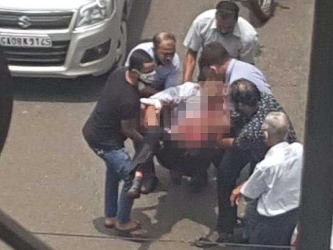 The son of a BJP worker was stabbed to death in daylight in goa, accused absconding | खळबळजनक! भाजपा पदाधिकाऱ्याच्या मुलाची चाकूने वार करून हत्या, हल्लेखोर फरार The son of a BJP worker was stabbed to death in daylight in goa, accused absconding | खळबळजनक! भाजपा पदाधिकाऱ्याच्या मुलाची चाकूने वार करून हत्या, हल्लेखोर फरार
