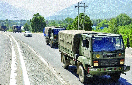 India China FaceOff: Indian Army fully prepared to thwart Chinese infiltration, missiles deployed at Pengong Lake, Arunachal Pradesh border | India China FaceOff: चीनची घुसखोरी उधळण्यासाठी भारतीय लष्कर पूर्णपणे सज्ज, पेंगाँग सरोवर, अरुणाचल प्रदेशच्या सीमेवर क्षेपणास्त्रेही तैनात India China FaceOff: Indian Army fully prepared to thwart Chinese infiltration, missiles deployed at Pengong Lake, Arunachal Pradesh border | India China FaceOff: चीनची घुसखोरी उधळण्यासाठी भारतीय लष्कर पूर्णपणे सज्ज, पेंगाँग सरोवर, अरुणाचल प्रदेशच्या सीमेवर क्षेपणास्त्रेही तैनात