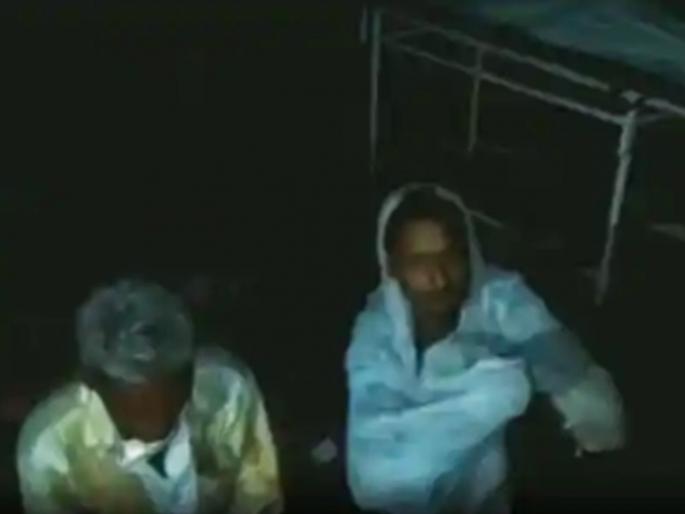 lucknow mourning family waited in rain through nigh to take body of son | बापरे! मुलाचा मृतदेह घेण्यासाठी रात्रभर रुग्णालयाबाहेर पावसात भिजण्याची कुटुंबीयांवर आली वेळ  lucknow mourning family waited in rain through nigh to take body of son | बापरे! मुलाचा मृतदेह घेण्यासाठी रात्रभर रुग्णालयाबाहेर पावसात भिजण्याची कुटुंबीयांवर आली वेळ